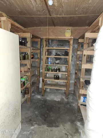 $90,000 | 8506 Hickory Street, Pound, VA 24279