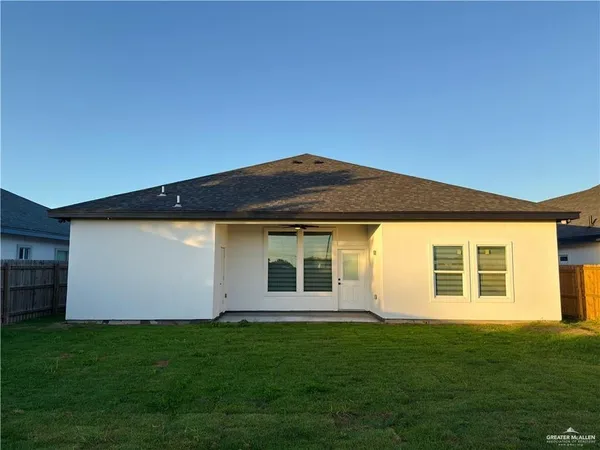 $2,850 | 1006 Cooper Lane, San Juan, TX 78589