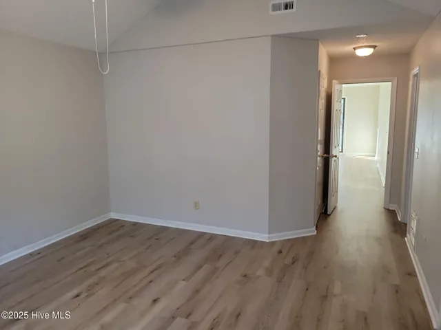 $1,250 | 106 West Victoria Court, Unit D, Greenville, NC 27834