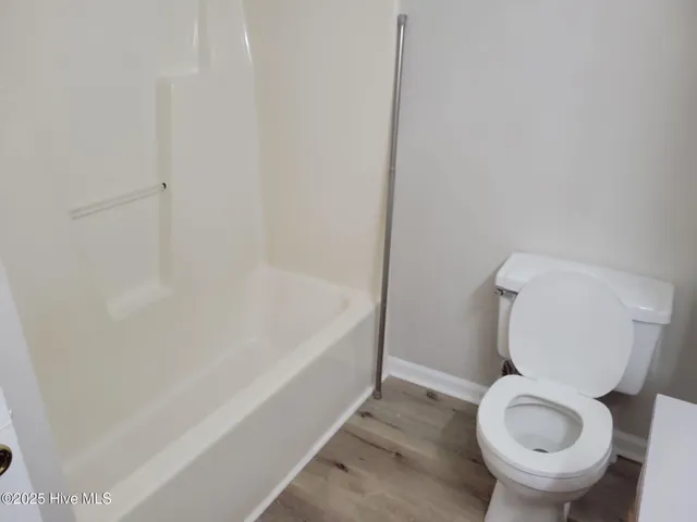 $1,250 | 106 West Victoria Court, Unit D, Greenville, NC 27834