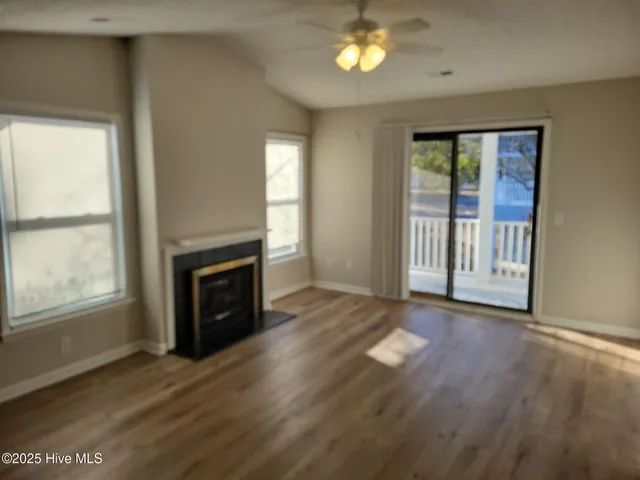 $1,250 | 106 West Victoria Court, Unit D, Greenville, NC 27834