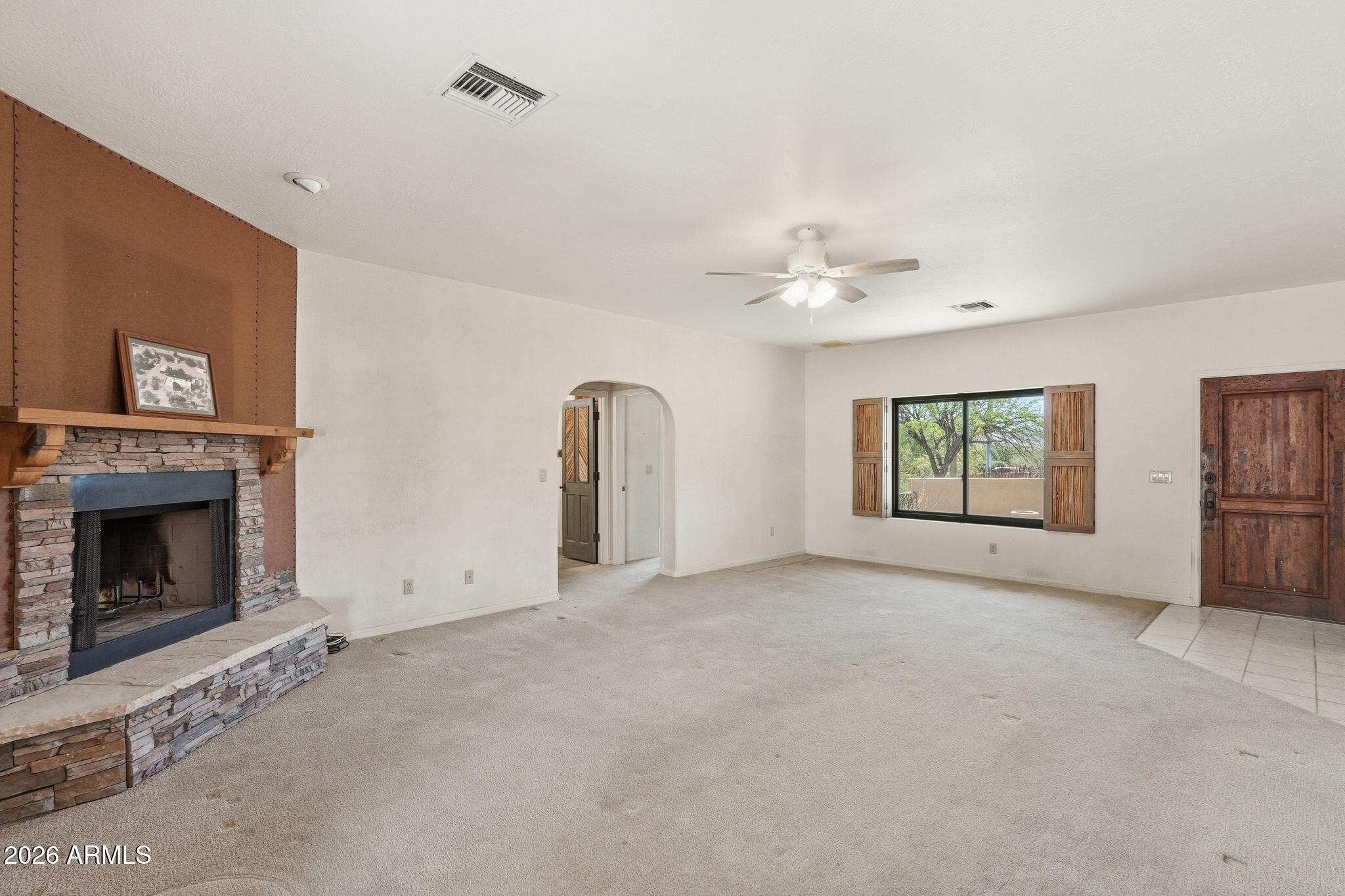 2630 West Irvine Road Phoenix, AZ 85086 - Photo 10 of 37 Great Room