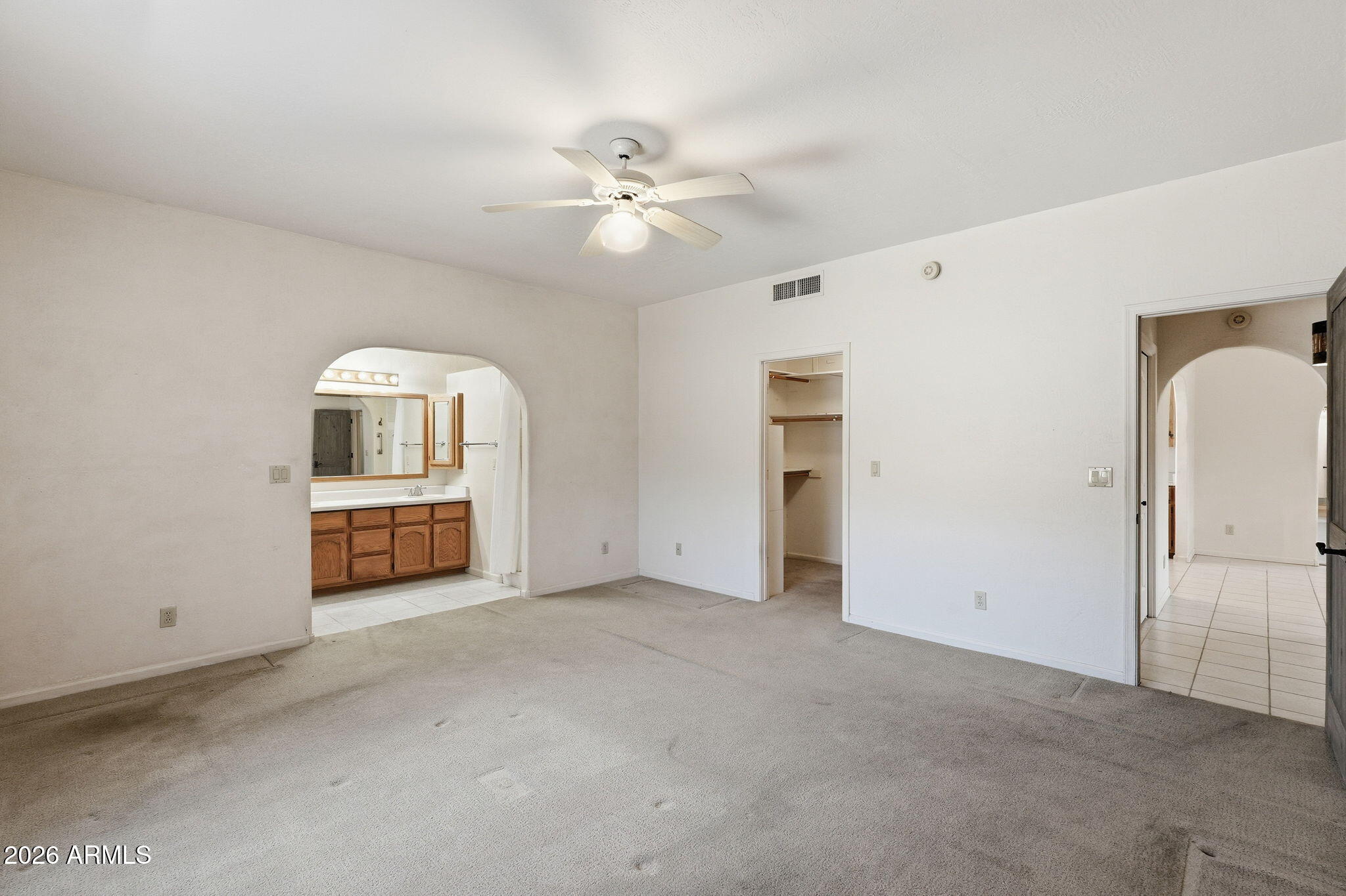 2630 West Irvine Road Phoenix, AZ 85086 - Photo 18 of 37 Primary Bedroom