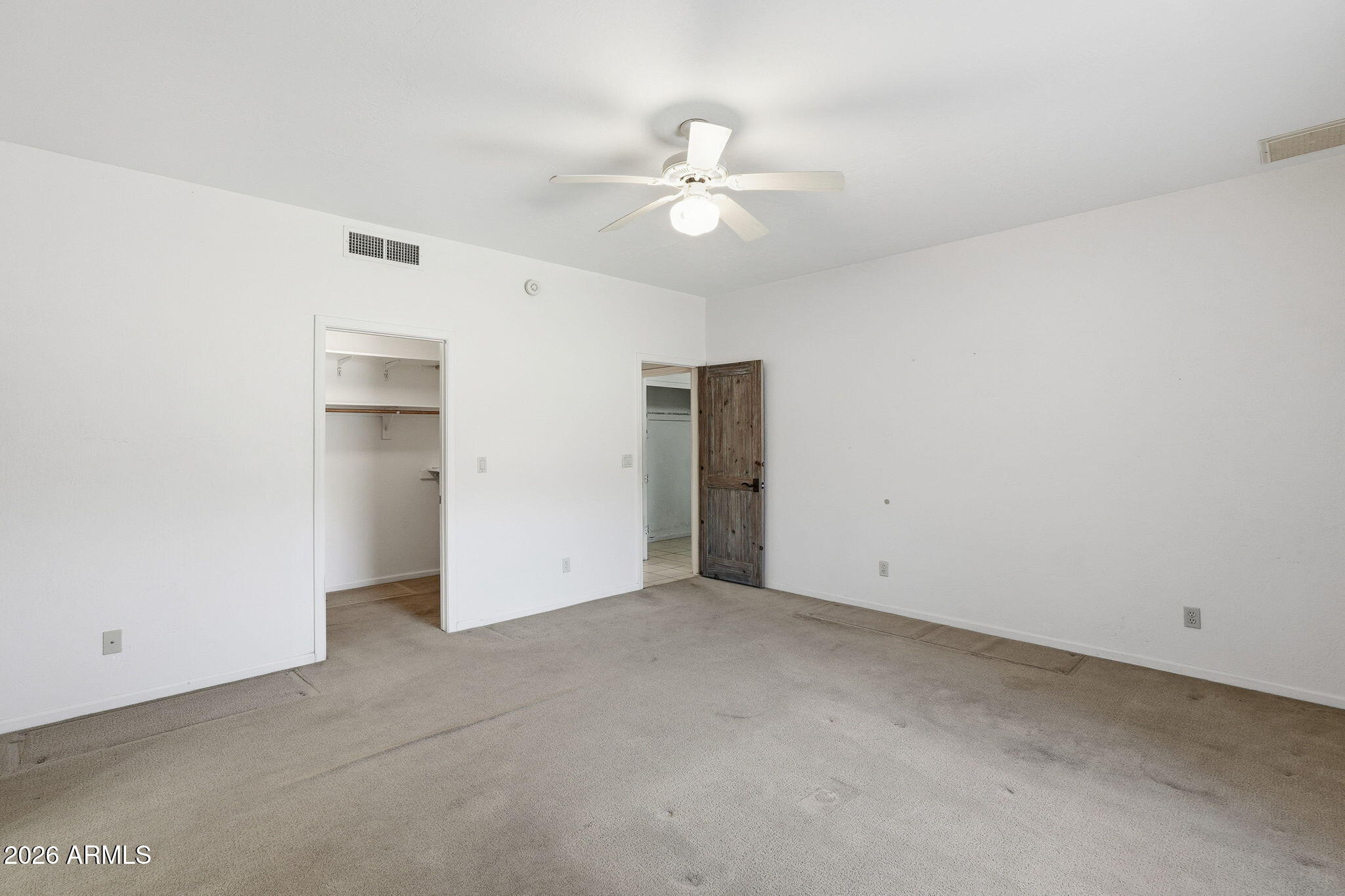 2630 West Irvine Road Phoenix, AZ 85086 - Photo 19 of 37 Primary Bedroom