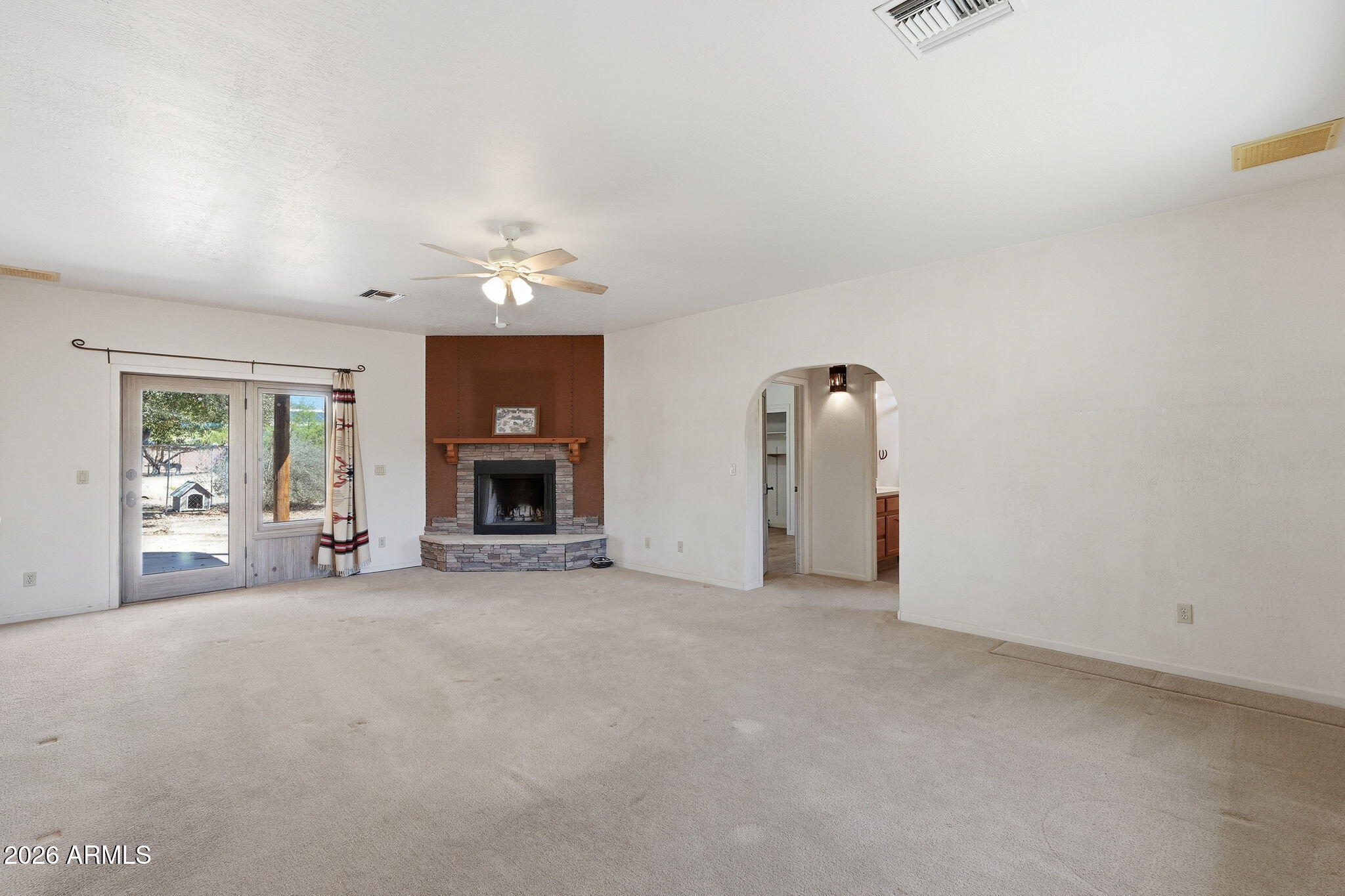 2630 West Irvine Road Phoenix, AZ 85086 - Photo 7 of 37 Great Room