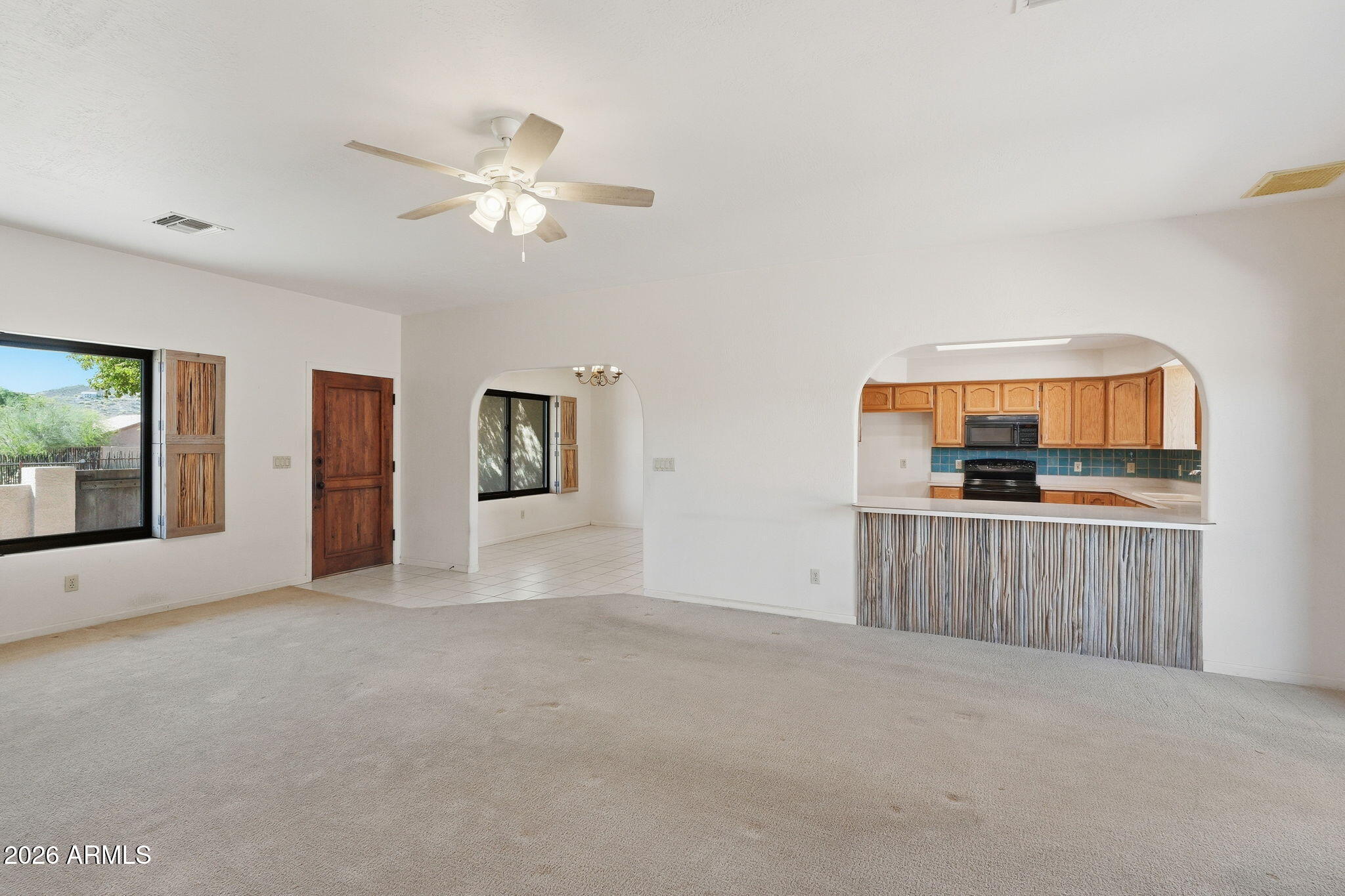 2630 West Irvine Road Phoenix, AZ 85086 - Photo 9 of 37 Great Room