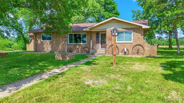 $489,999 | 31337 Hudson Road, Lebanon, MO 65536