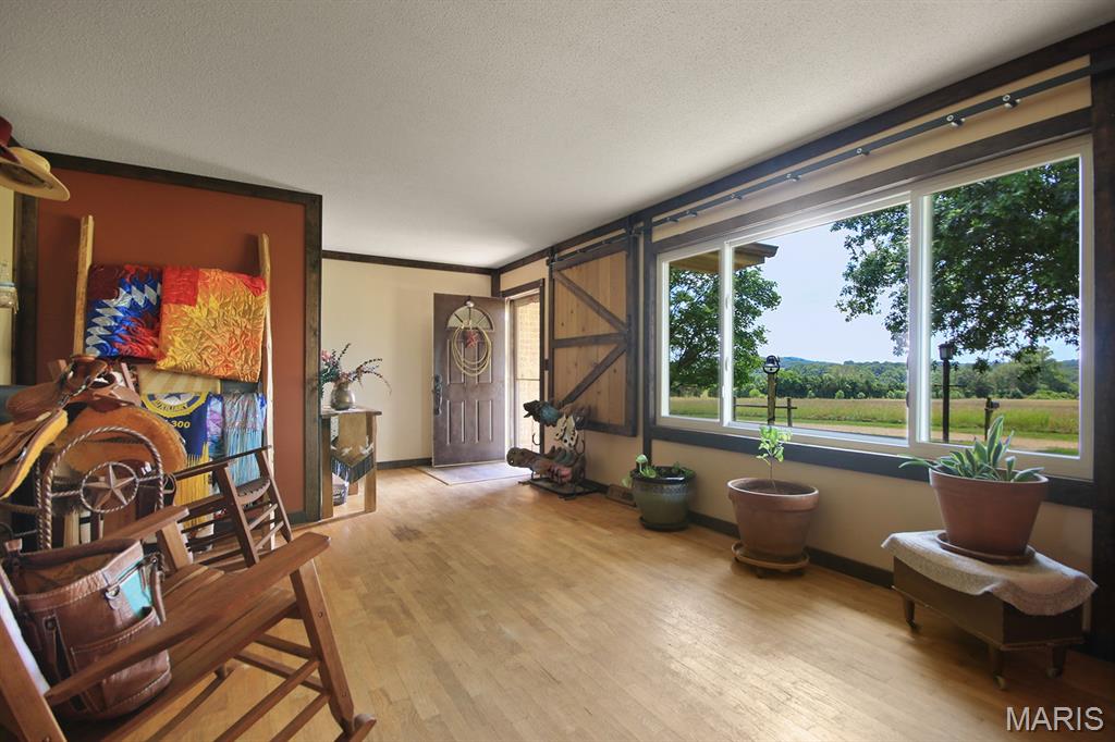 31337 Hudson Road Lebanon, MO 65536 - Photo 11 of 85