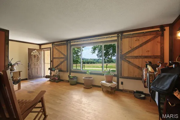 $489,999 | 31337 Hudson Road, Lebanon, MO 65536