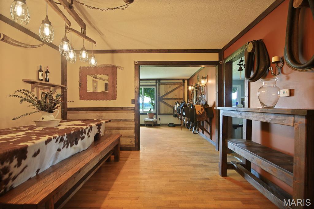 31337 Hudson Road Lebanon, MO 65536 - Photo 15 of 85