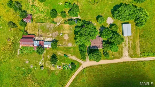 $489,999 | 31337 Hudson Road, Lebanon, MO 65536