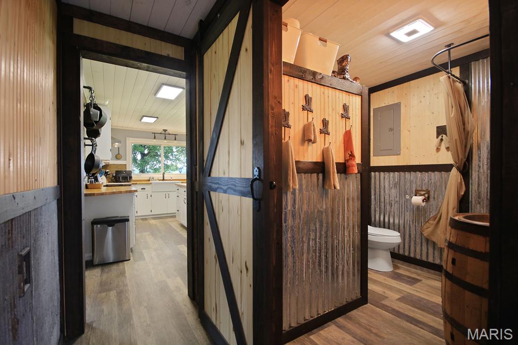 31337 Hudson Road Lebanon, MO 65536 - Photo 31 of 85