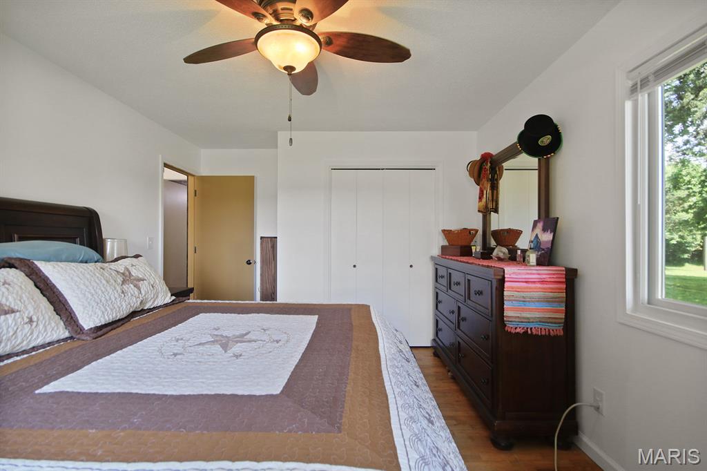 31337 Hudson Road Lebanon, MO 65536 - Photo 38 of 85