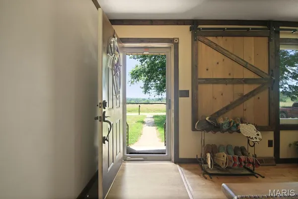 $489,999 | 31337 Hudson Road, Lebanon, MO 65536