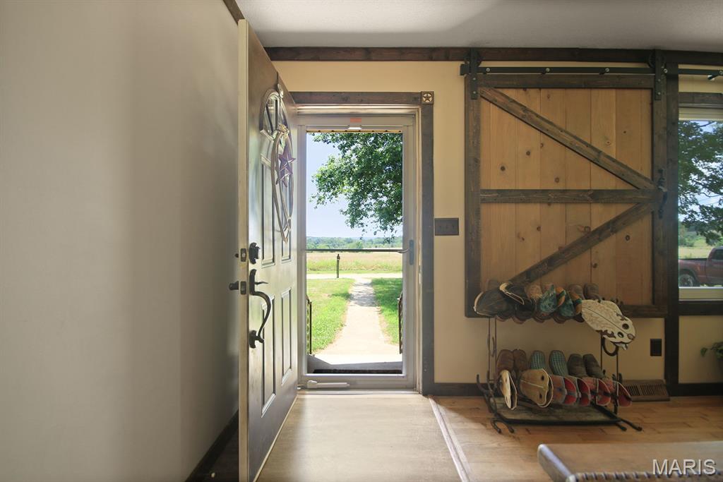 31337 Hudson Road Lebanon, MO 65536 - Photo 4 of 85