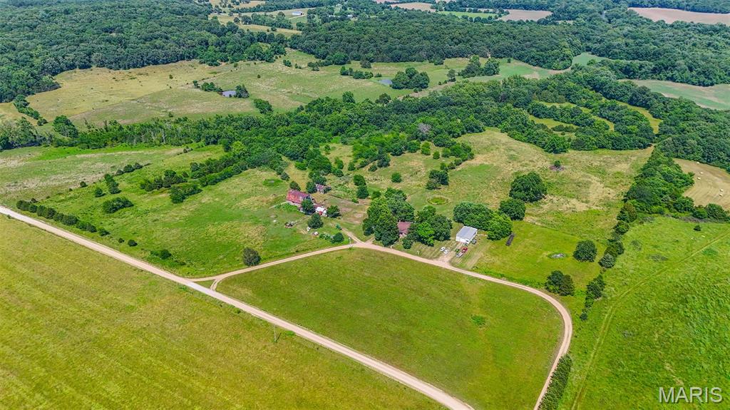 31337 Hudson Road Lebanon, MO 65536 - Photo 58 of 85