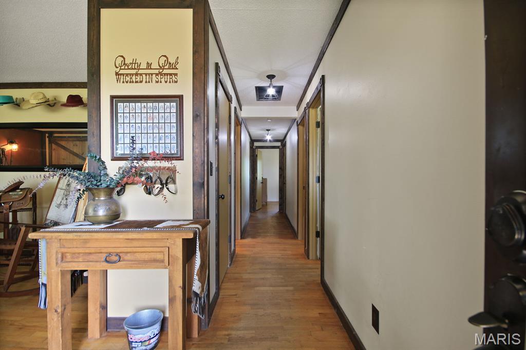 31337 Hudson Road Lebanon, MO 65536 - Photo 6 of 85