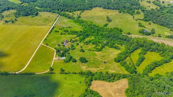 $489,999 | 31337 Hudson Road, Lebanon, MO 65536