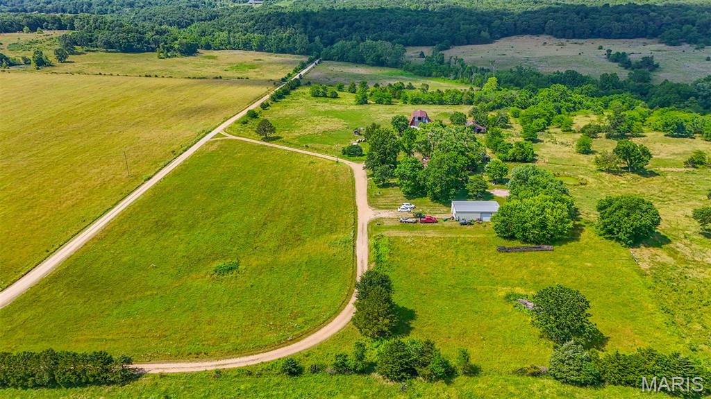 31337 Hudson Road Lebanon, MO 65536 - Photo 66 of 85