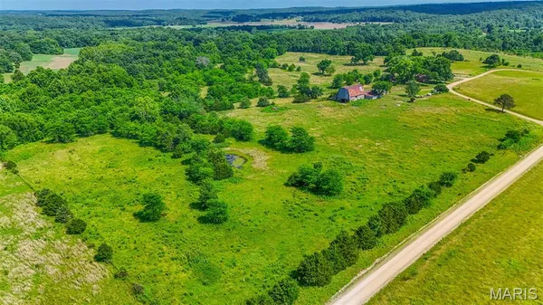 $489,999 | 31337 Hudson Road, Lebanon, MO 65536