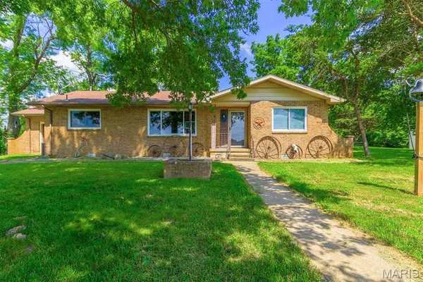 $489,999 | 31337 Hudson Road, Lebanon, MO 65536