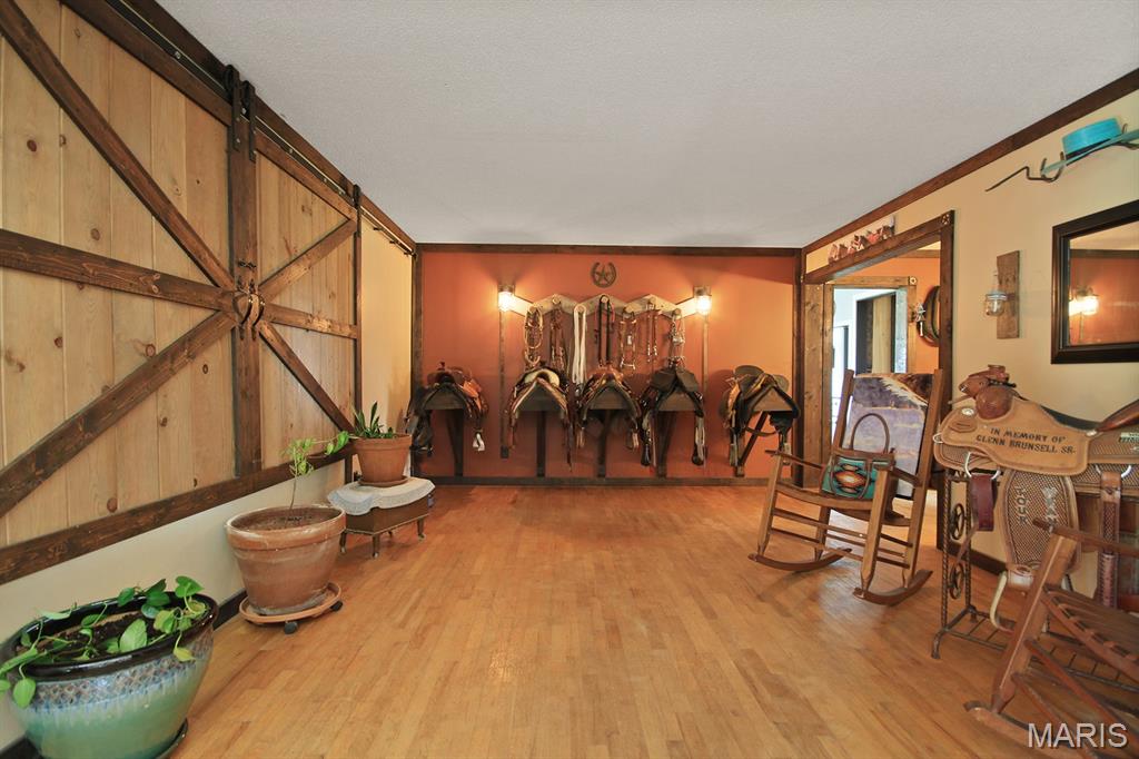 31337 Hudson Road Lebanon, MO 65536 - Photo 8 of 85