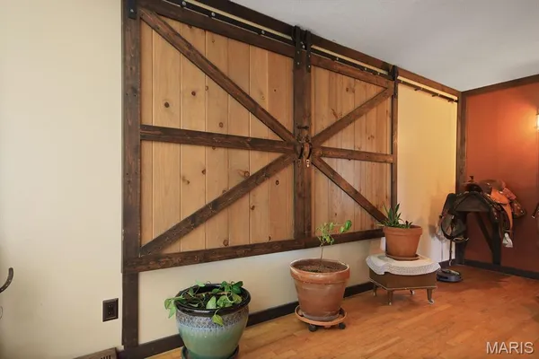 $489,999 | 31337 Hudson Road, Lebanon, MO 65536