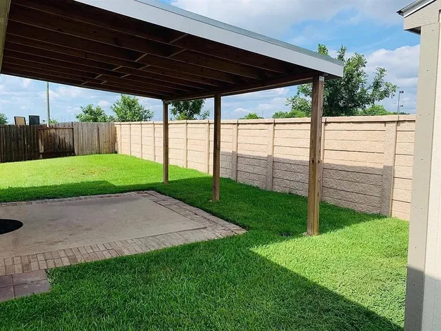 $2,000 | 8407 Resada Park Lane, Richmond, TX 77407