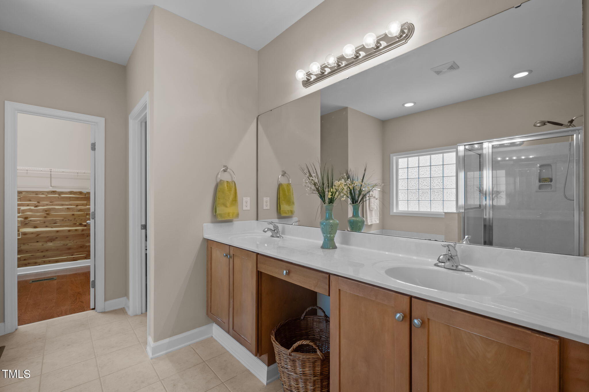 3716 Albritton Drive Durham, NC 27705 - Photo 22 of 39 Primary Bath