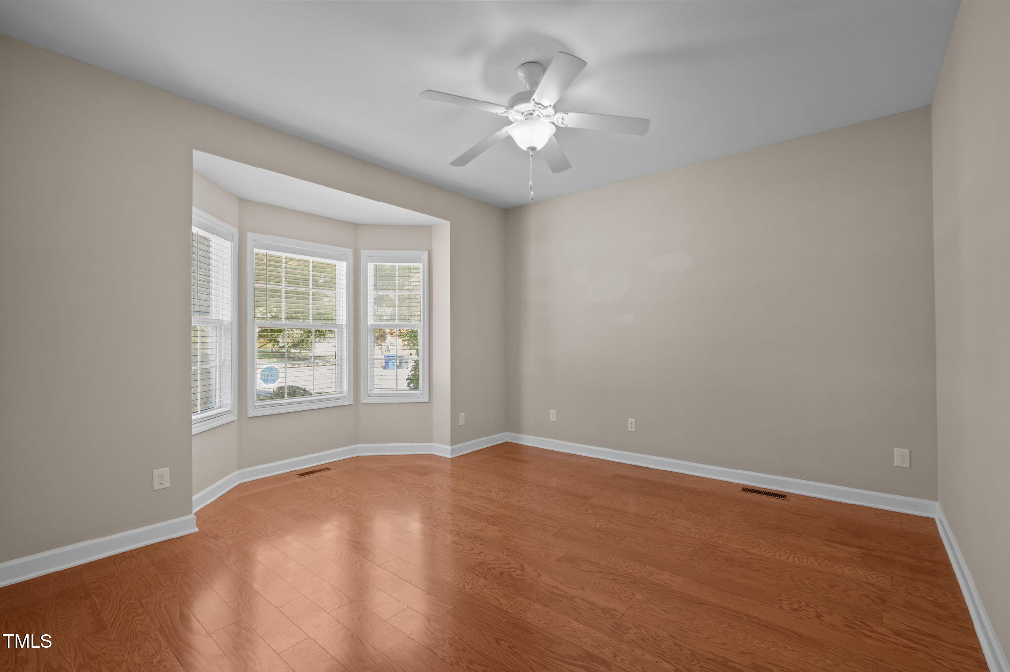 3716 Albritton Drive Durham, NC 27705 - Photo 7 of 39 Office/Living