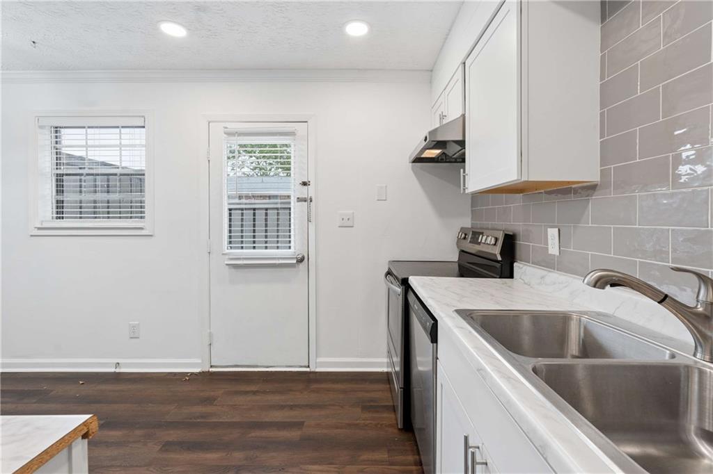 1235 Riverside Drive, Unit C8 Gainesville, GA 30501 - Photo 5 of 24