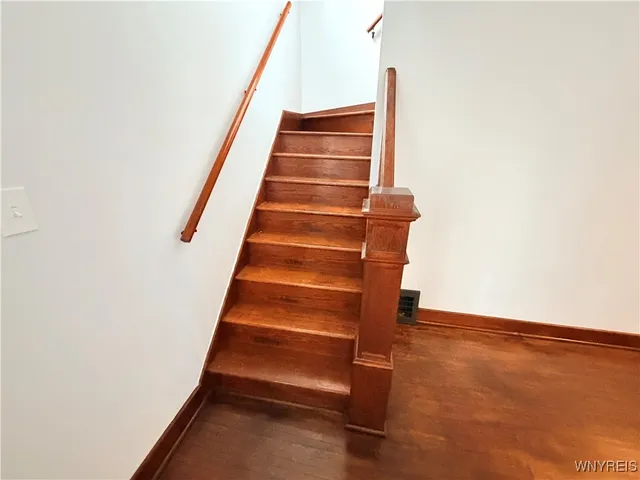 $210,000 | 3582 Harrison Avenue, Hamburg, NY 14219