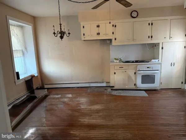 $379,000 | 281 Matsonford Road, Conshohocken, PA 19428