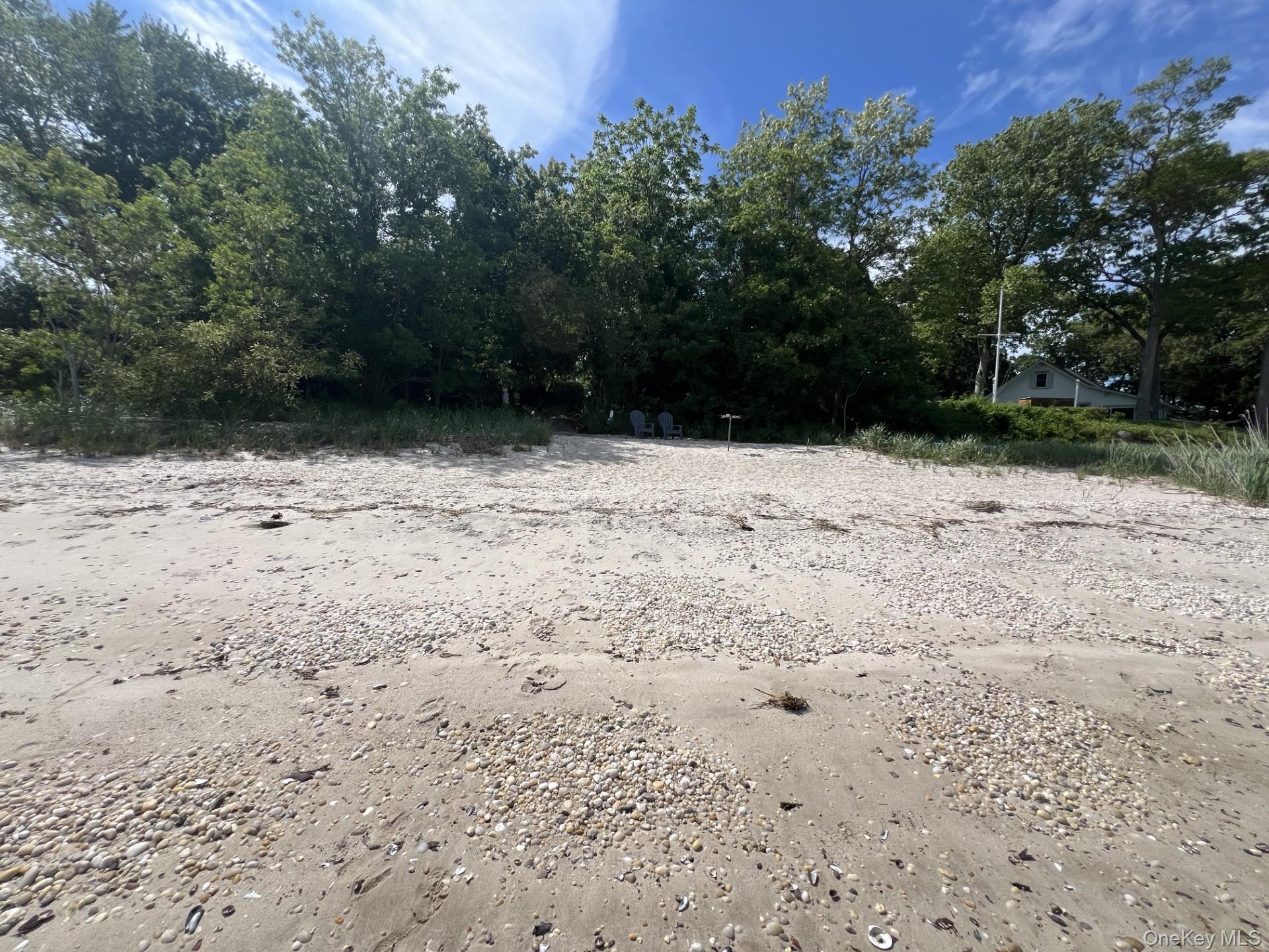 81 Beach Road Riverhead, NY 11901 - Photo 46 of 48