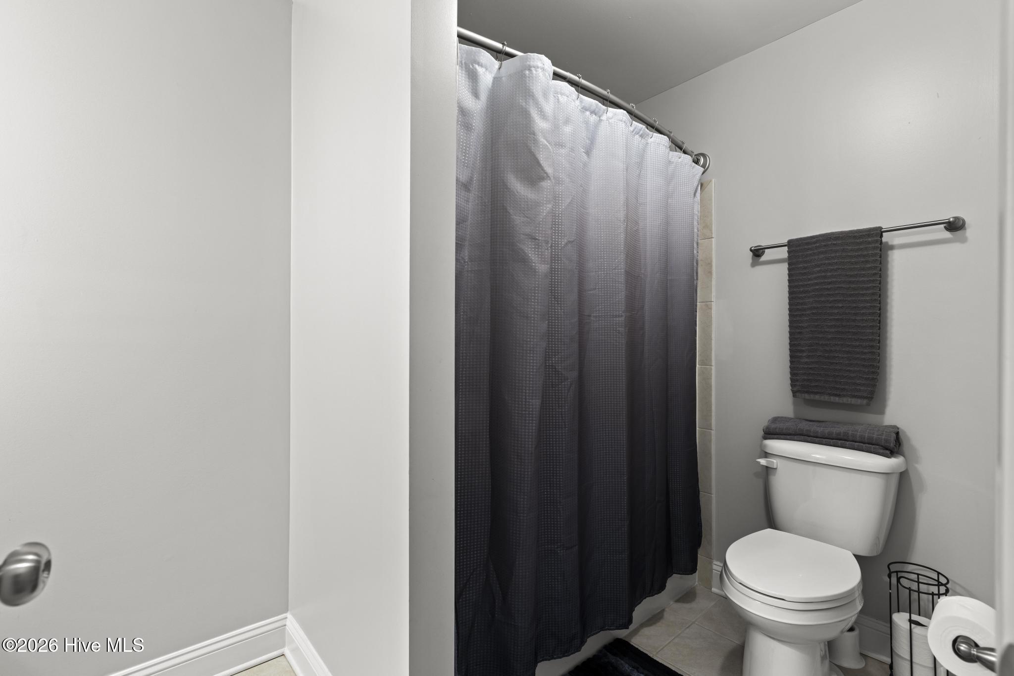 403 Anchor Hitch Court Holly Ridge, NC 28445 - Photo 37 of 57 2nd Floor Hallway Bathroom 2