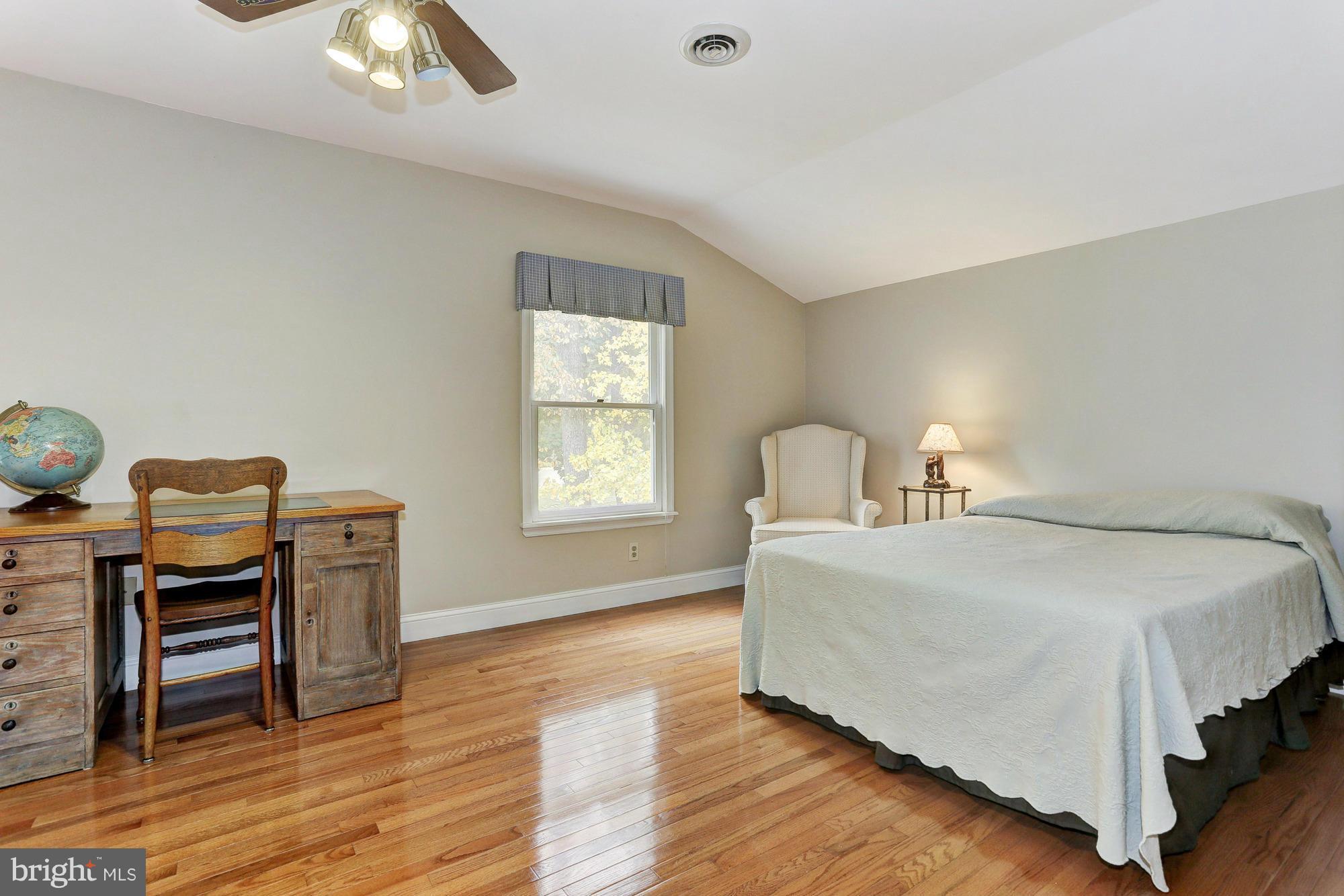 1096 Long Valley Road Westminster, MD 21158 - Photo 16 of 28 Bedroom 3