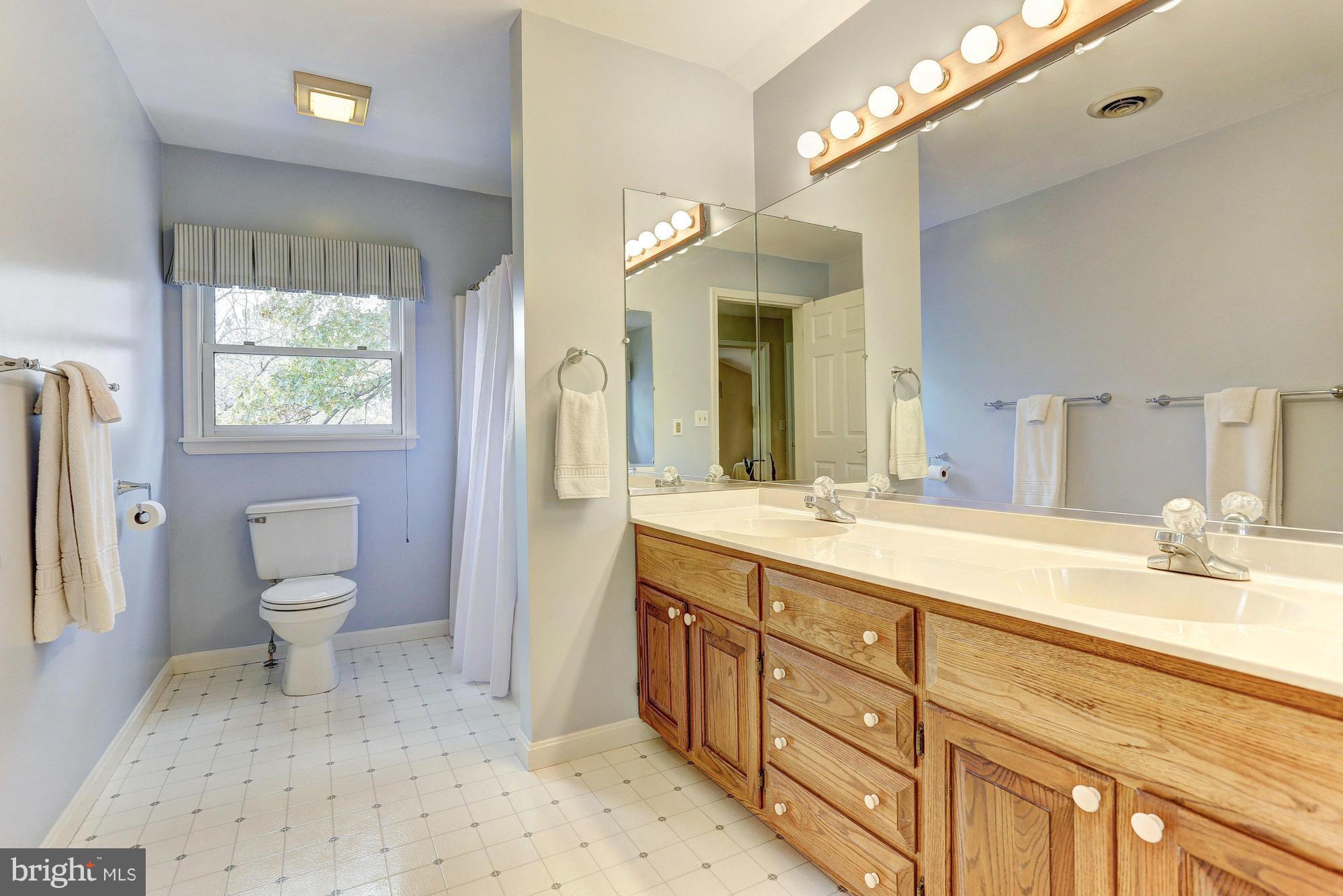 1096 Long Valley Road Westminster, MD 21158 - Photo 17 of 28 Full Bath 3