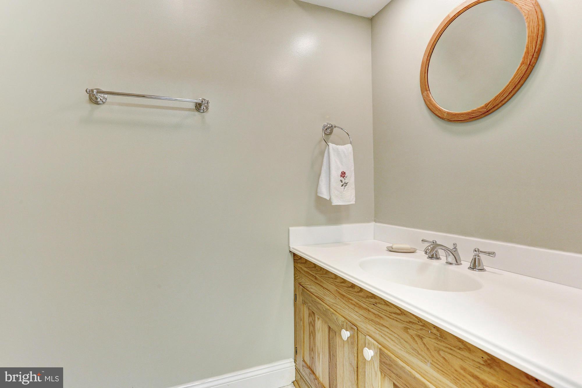 1096 Long Valley Road Westminster, MD 21158 - Photo 21 of 28 Powder Room