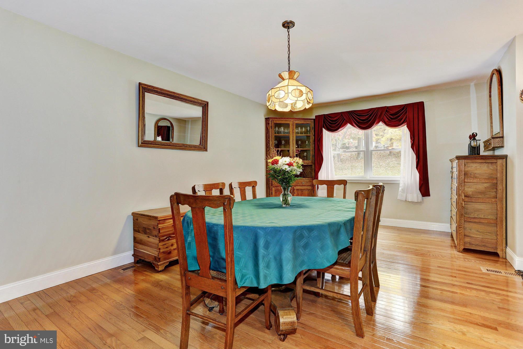 1096 Long Valley Road Westminster, MD 21158 - Photo 5 of 28 Dining Room