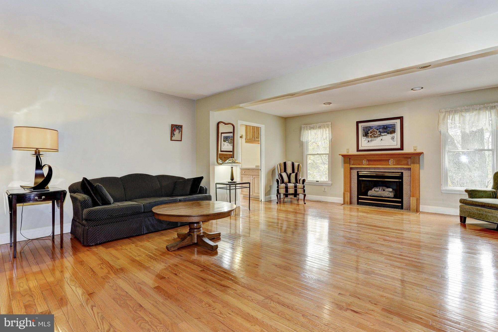 1096 Long Valley Road Westminster, MD 21158 - Photo 9 of 28 Family Room