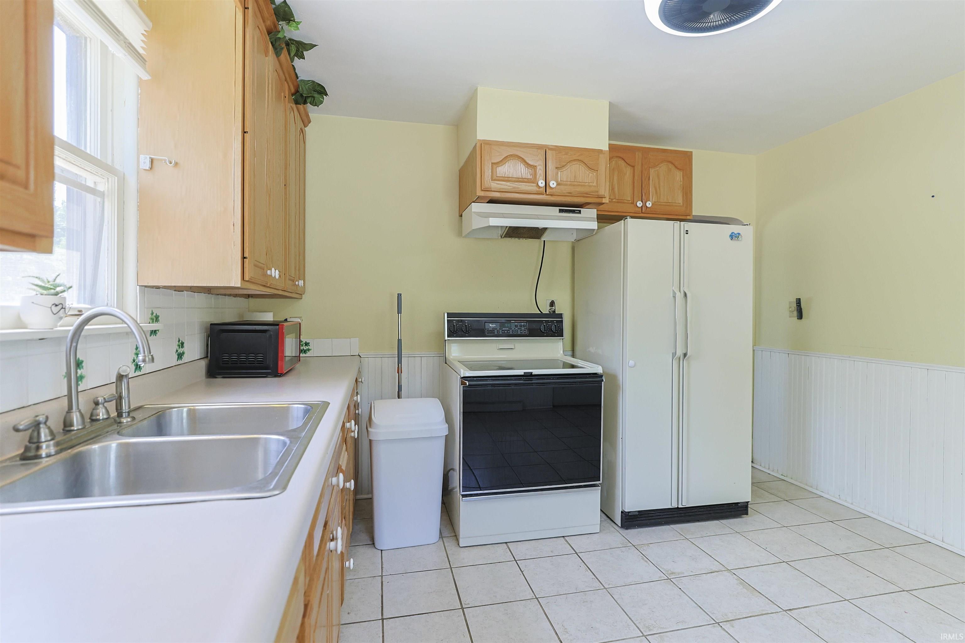 56738 Ash Road Elkhart, IN 46516 - Photo 13 of 38 Gallery Image 13
