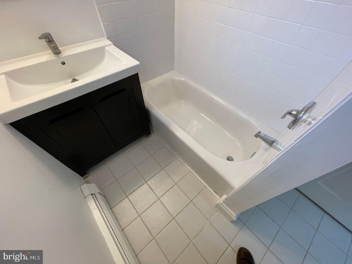 726 South 2nd Street, Unit 2 Philadelphia, PA 19147 - Photo 8 of 10