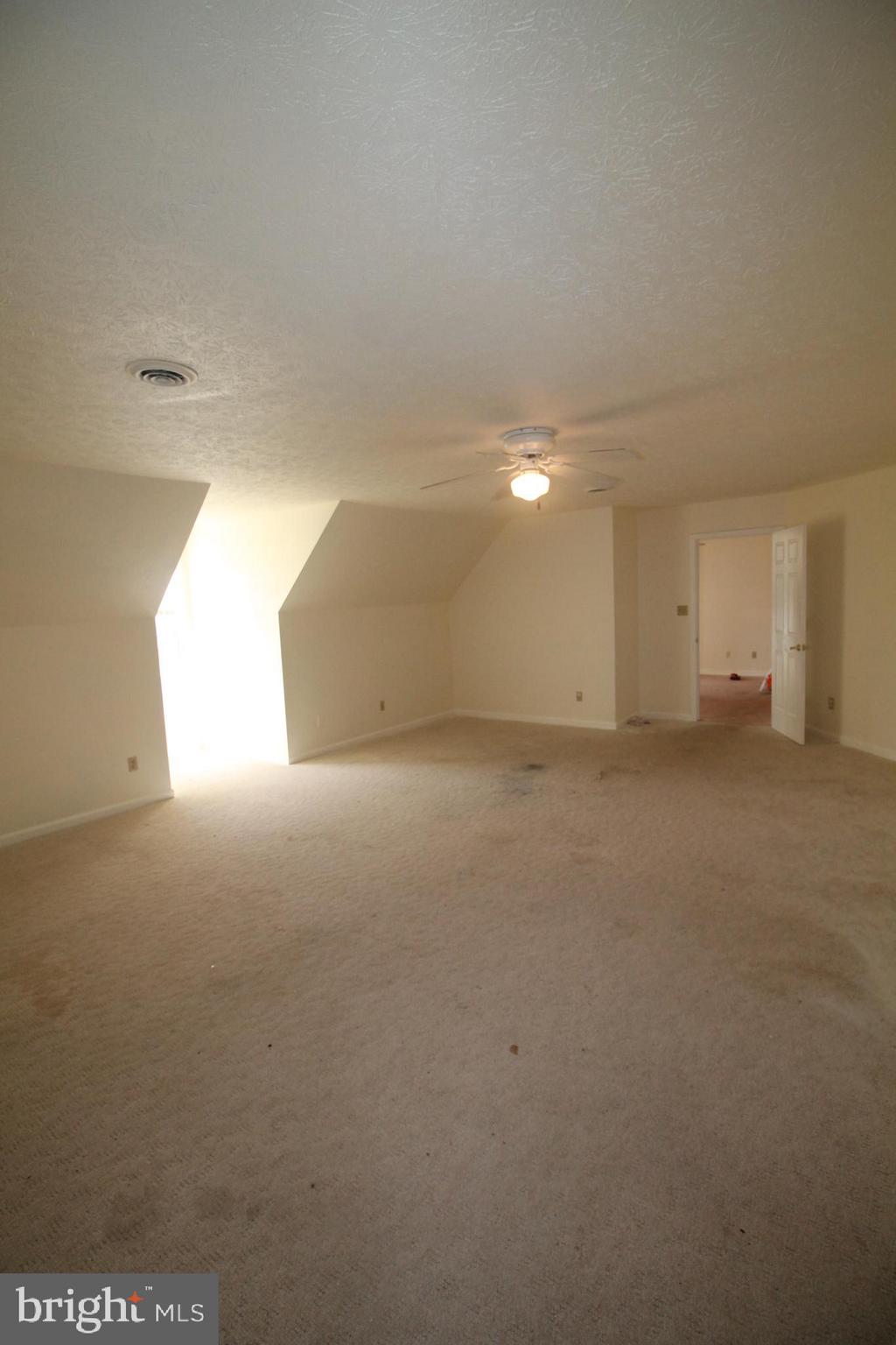 301 Huntersridge Road Winchester, VA 22602 - Photo 27 of 51 Large bonus room off of back, upper-level bedroom