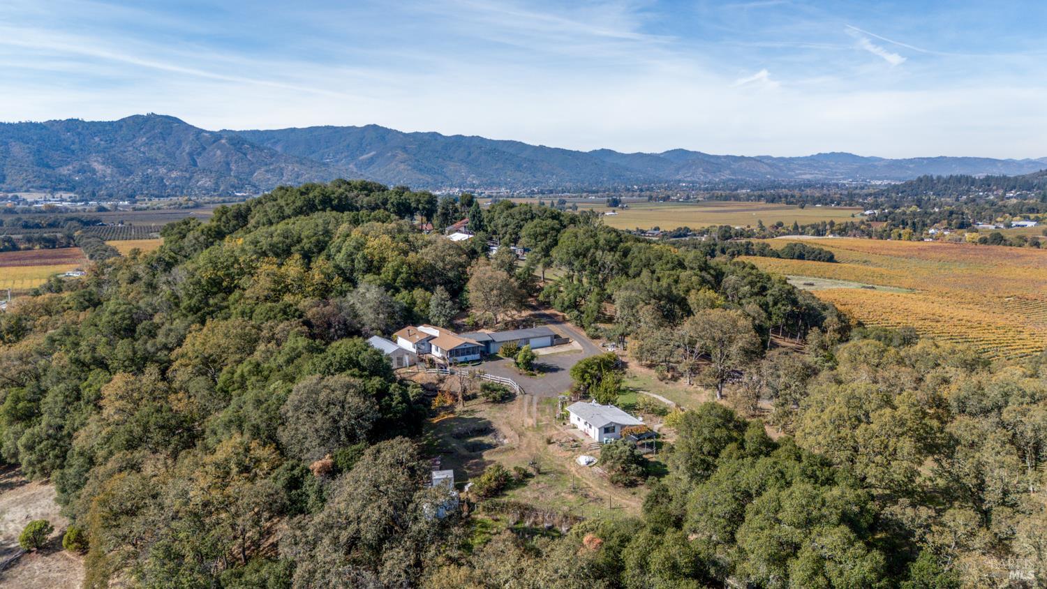 3371 Old River Road Ukiah, CA 95482 - Photo 3 of 31