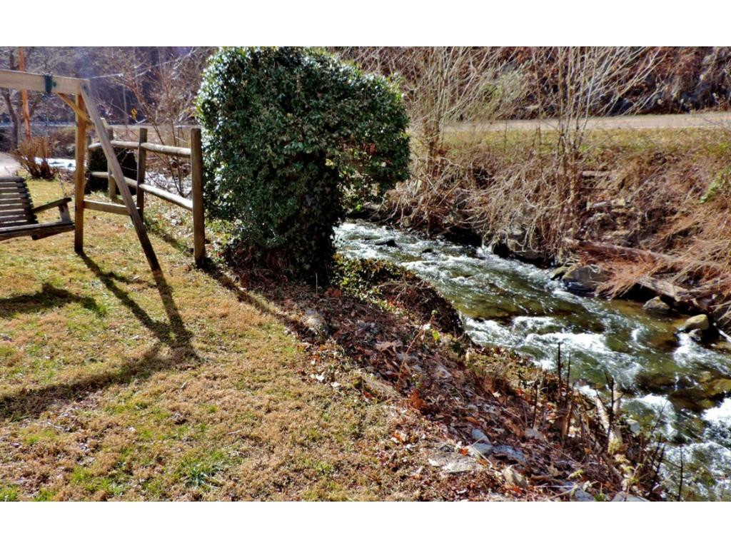 102 Edwards Road Flag Pond, TN 37657 - Photo 6 of 29 Photo 6