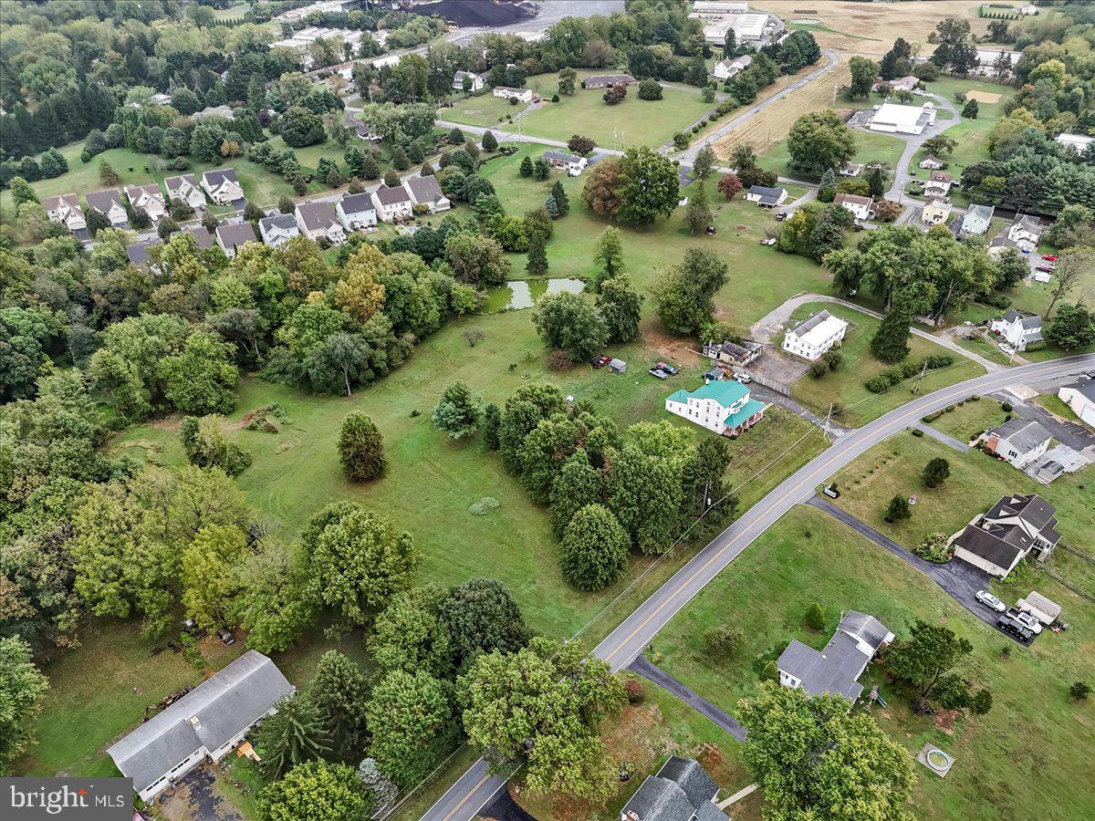 177 New Garden Road Avondale, PA 19311 - Photo 30 of 37 Easy access to major routes