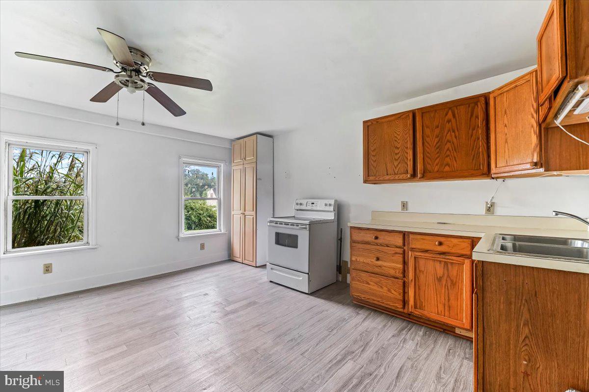 177 New Garden Road Avondale, PA 19311 - Photo 5 of 37 Lower Unit 1 - Kitchen