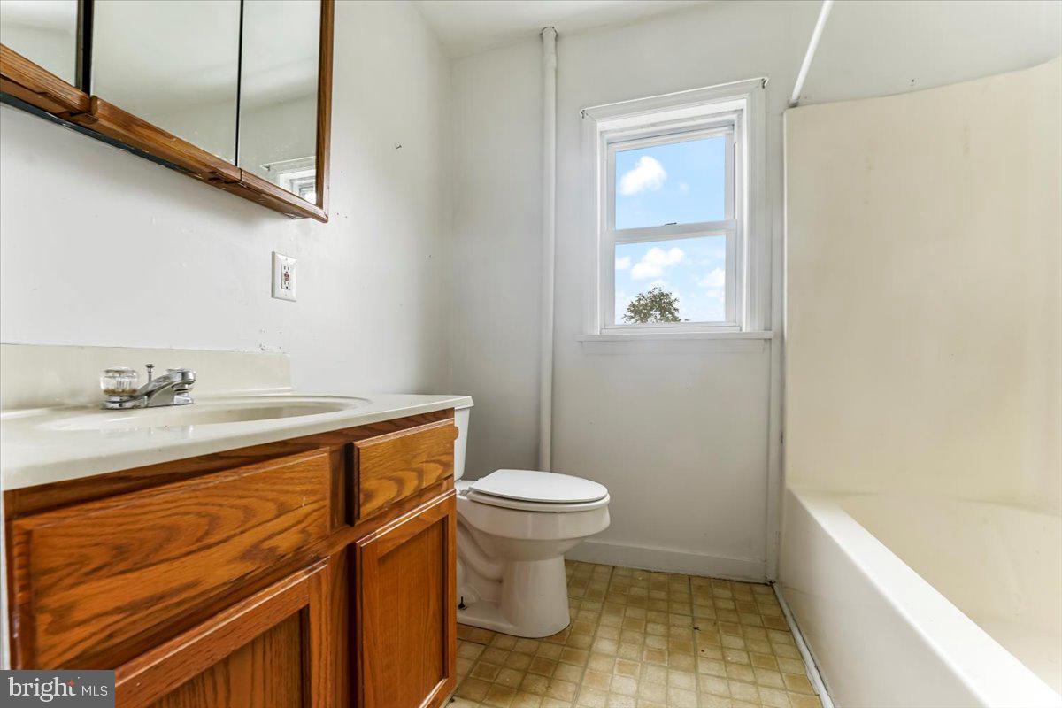 177 New Garden Road Avondale, PA 19311 - Photo 9 of 37 Lower Unit 1 - Bathroom