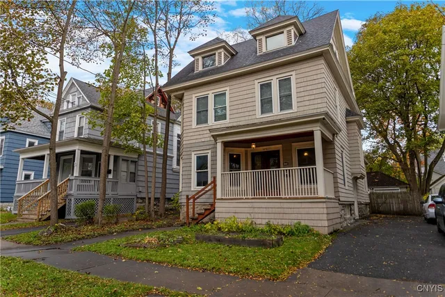 $299,000 | 109 Avondale Place, Syracuse, NY 13210