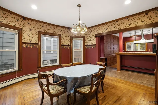 $299,000 | 109 Avondale Place, Syracuse, NY 13210